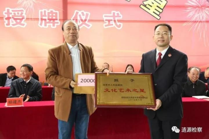 30照片.jpg