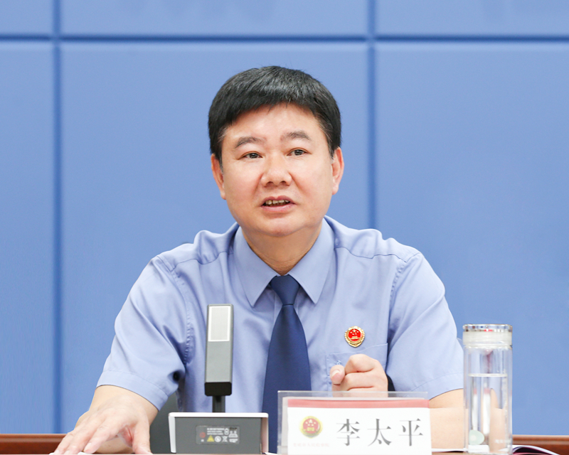 李捡 副本_副本.jpg